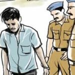 સોનગઢ પોલીસ સ્ટેશનના પ્રોહીબીશનના ગુનાના નાસતા ફરતા વોન્ટેડ આરોપીને પકડી પાડતી લોકલ ક્રાઇમ બ્રાંચ તાપી તથા પેરોલ- ફર્લો સ્કોર્ડ તાપી