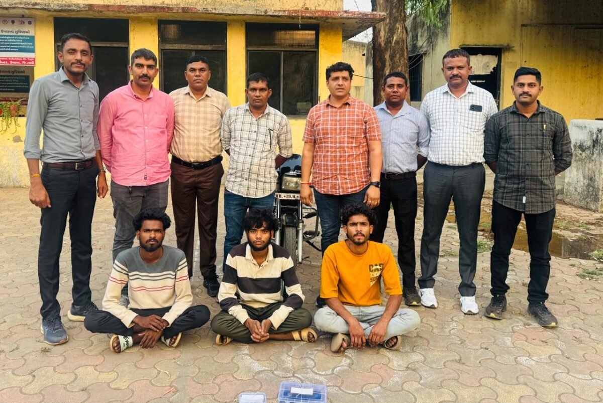 સરકારી પિસ્તોલની ચોરી સહિતનો ઘરફોડ ચોરીનાં અનડીટેકટ ગુનામાં ચોરી થયેલ ...