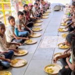 કોબા પ્રાથમિક શાળા ખાતે બાલુભાઈ પટેલની પુણ્યતિથિ નિમિત્તે તિથિ ભોજનનું આયોજન કરવામાં આવ્યું