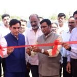 ઉચ્છલ ખાતે મહા આરોગ્ય શિબિરનો પ્રારંભ કરાવતા રાજ્ય મંત્રીશ્રી ડૉ.જયરામભાઈ ગામીત