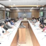 ચૂંટણી ઓબ્ઝર્વરશ્રી એસ.એ. ડોડીયાએ નોડલ અધિકારીઓ સાથે સમીક્ષા બેઠક યોજી 