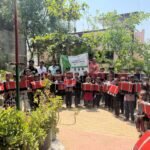 સુરત જિલ્લાના ઓલપાડ તાલુકાના કોબા પ્રાથમિક શાળામાં ગ્રીનસોલ ફાઉન્ડેશન દ્વારા દફતર અને ચંપલ વિતરણ