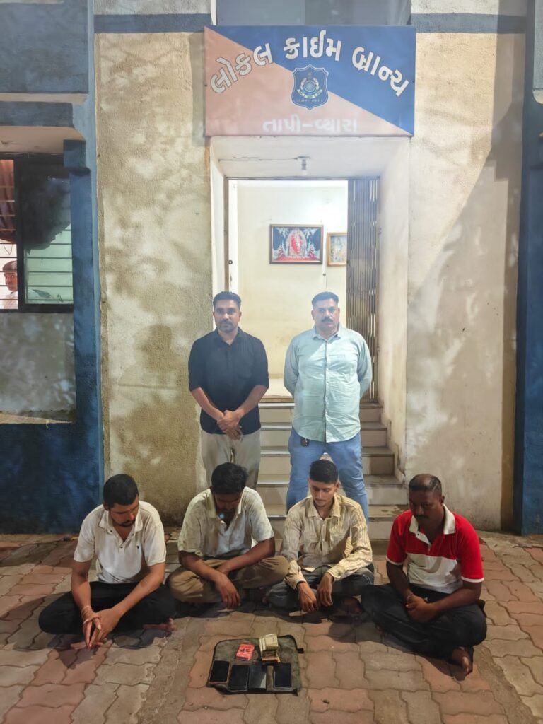 Tapi lcb caught gambling aques from panvadi.