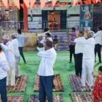 નિઝરના શ્રી નર્મદેશ્વર મહાદેવ મંદિર ખાતે સ્વસ્થ ગુજરાત મેદસ્વિતા મુક્ત ગુજરાત અભિયાન અંતર્ગત તાલુકા યોગ શિબિર યોજાયો