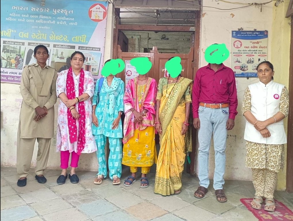 Prem ma andh banel yuvati ni madade aavyu sakhi one stope center tapi.