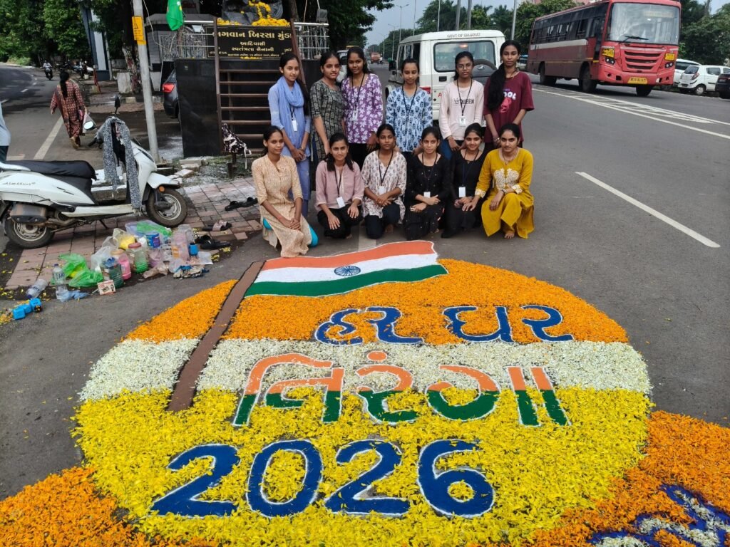 વ્યારામાં યોજાનારી જિલ્લાકક્ષાની ભવ્ય તિરંગા યાત્રામાં જોડાવવા તાપી નર્સિંગ કોલેજની વિદ્યાર્થિનીઓની અપીલ