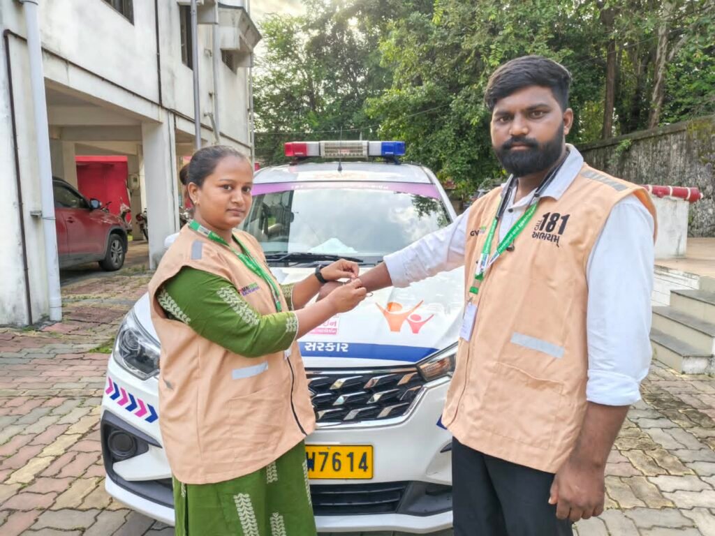 રક્ષાબંધનના પાવન પર્વે 181 મહિલા હેલ્પલાઇનની તાપી ટીમની અનોખી ઉજવણી