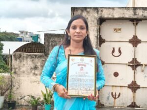ડોલવણની શિક્ષિકા અંકિતાબેન ગામીતને તાલુકાકક્ષાના 'શ્રેષ્ઠ શિક્ષક એવોર્ડ'થી સન્માનિત કરાયા