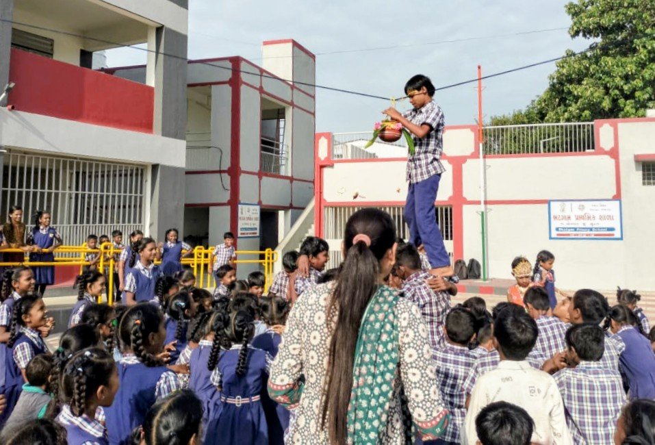 ઓલપાડ તાલુકાની ભટગામ પ્રાથમિક શાળામાં શ્રીકૃષ્ણ જન્મોત્સવની ઉજવણી