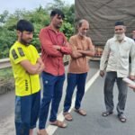 કાકરાપાર પોલીસ સ્ટેશન હદ વિસ્તારમાંથી ગેરકાયદેસર રીતે પશુઓની હેરાફેરી કરતા આરોપીઓને પકડી પાડતી કાકરાપાર પોલીસ