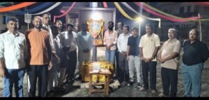 સોનગઢની નંદનવન સોસાયટીમાં નવરાત્રી પર્વે ભક્તિભાવપૂર્વક યોજાયું 'શસ્ત્ર પૂજન'