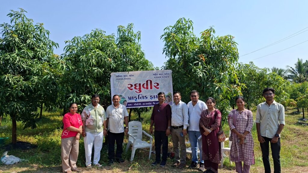 બાગાયતી પાકોમાં પ્રાકૃતિક ખેતી અને ખેડૂતલક્ષી યોજનાઓ અંગે મોરદેવી ખાતે ખેડૂત શિબિર યોજાઈ